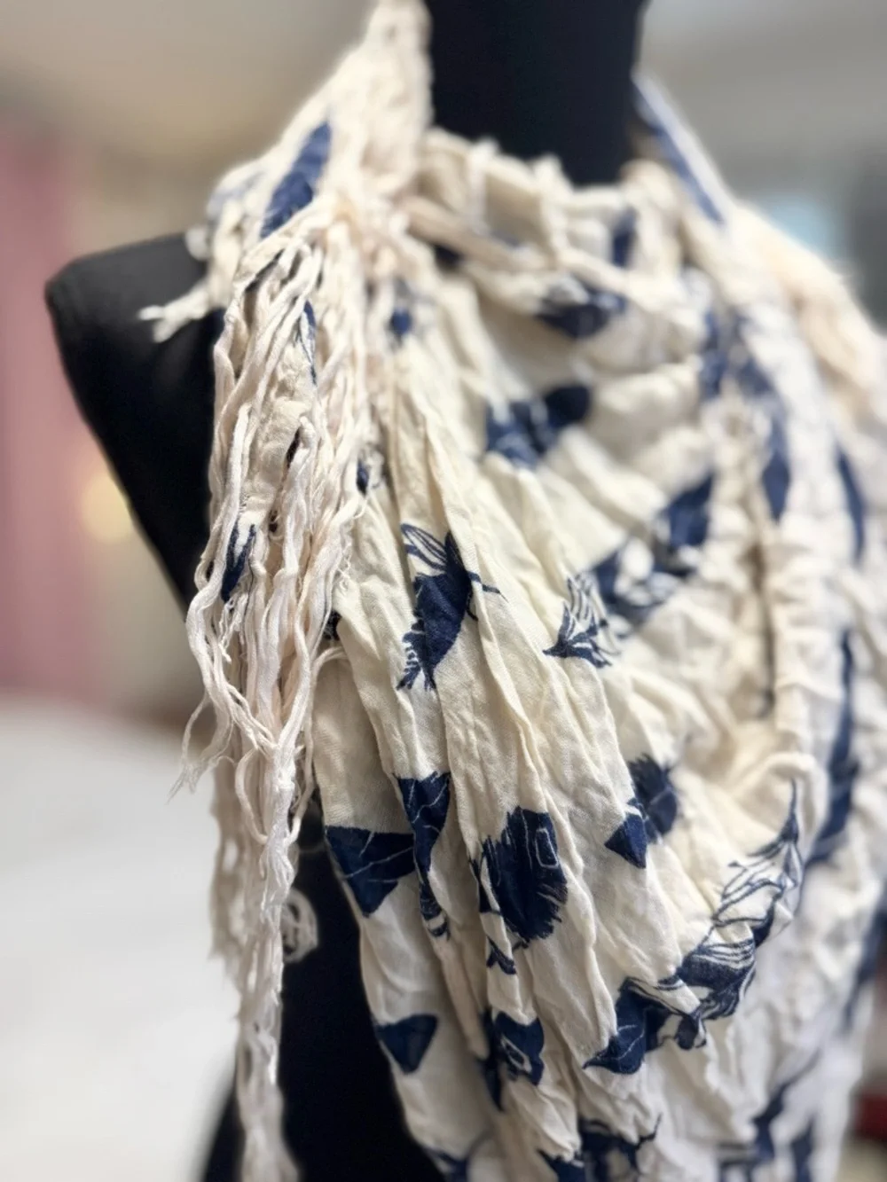 Cream Navy Feather Print Fringe Scarf Lightweight Boho Wrap - Picture 4 of 5